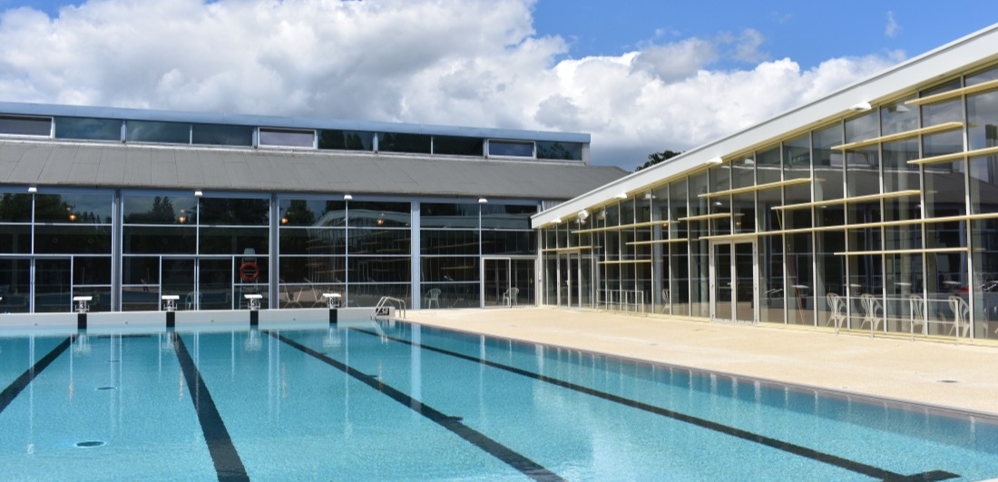 Vue du bassin sportif extérieur